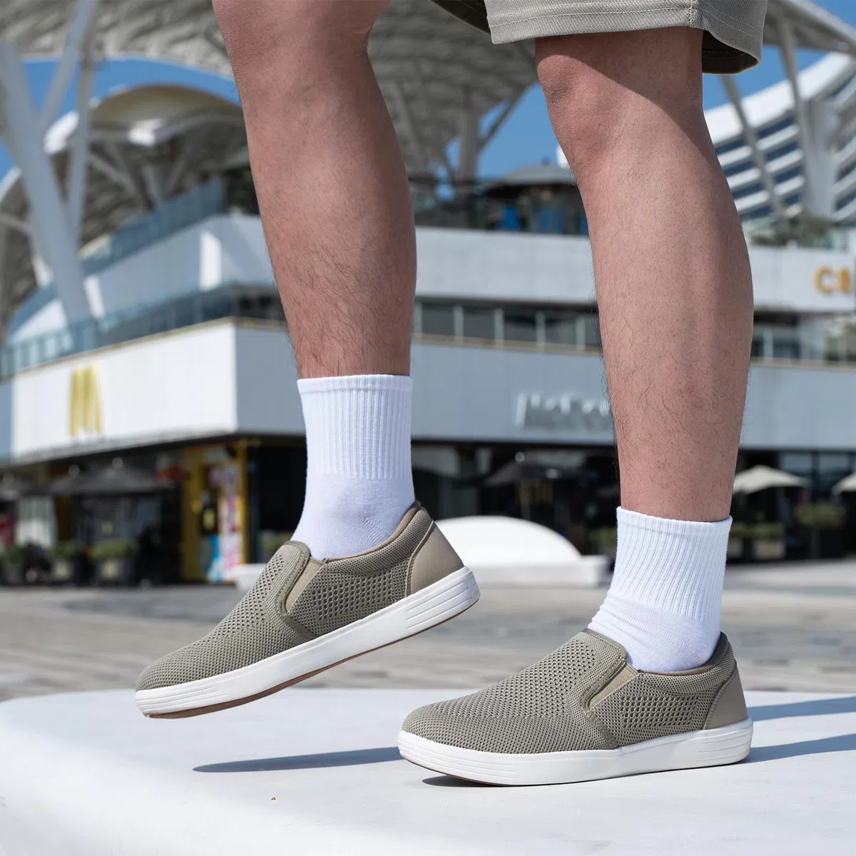 konhill Herren Slip On Schuhe Trainers - Casual Atmungsaktiv Komfortabel Mesh Walking Schuhe Kleid Sneaker Loafers