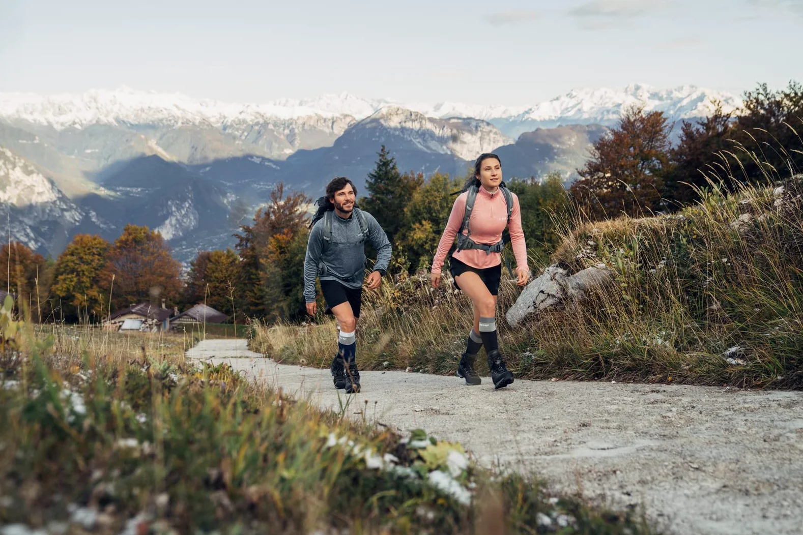 CEP Hiking Light Merino Socks für Damen – Lange Merino-Wandersocken mit Kompression – Atmungsaktive Trekkingsocken & Wandersocken Damen für Wandern & Outdoor