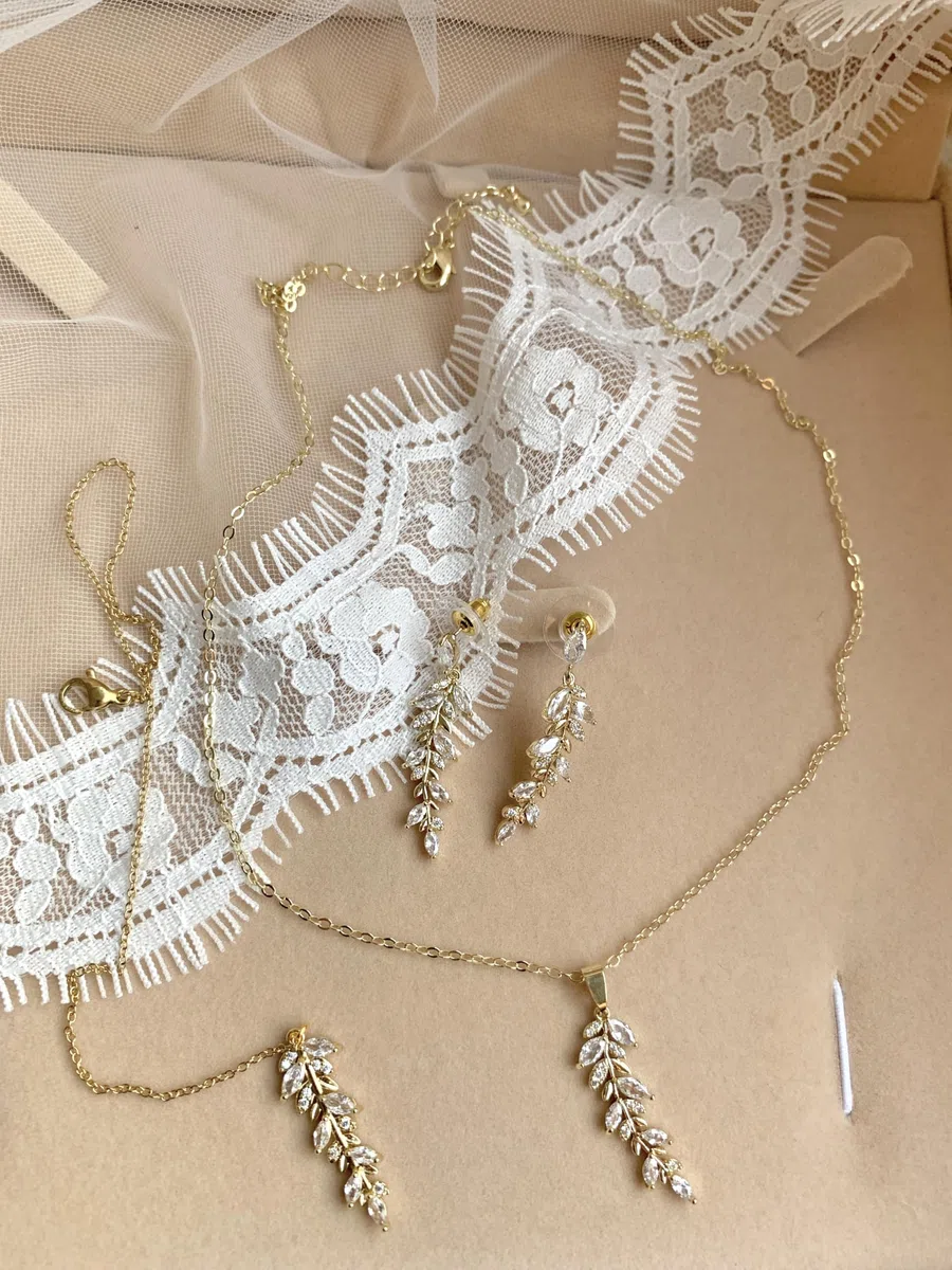 Elegantes Brautschmuck Set mit Zirkonia, Halskette und Ohrringe, Gold Silber oder Rosegold, Rückenkette abnehmbar, Schmuckset, Blatt, Blätter, Hochzeit